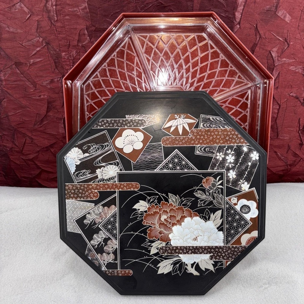 Vintage Octagon Plastic‎ Snack And Nut Container With Divided Insert Black & Red